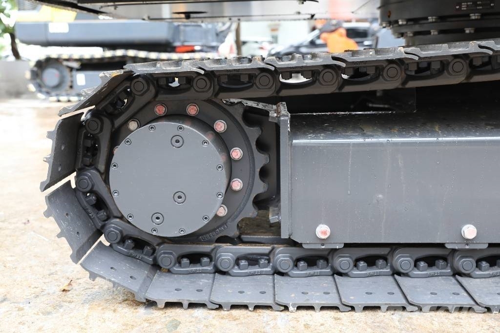 Develon DX 60 D Wielgraafmachines