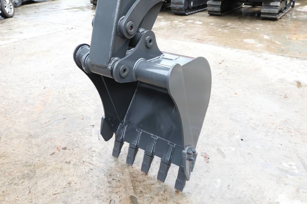Develon DX 60 D Wielgraafmachines