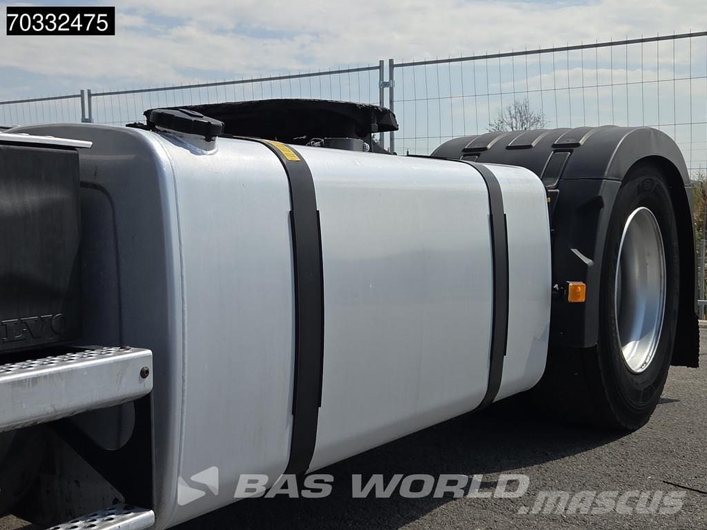 Volvo FH 500 4X2 Globe 2xTanks I-ParkCool TC Camiones tractor