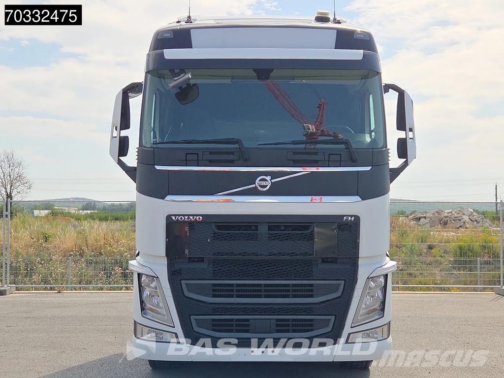 Volvo FH 500 4X2 Globe 2xTanks I-ParkCool TC Trekkers