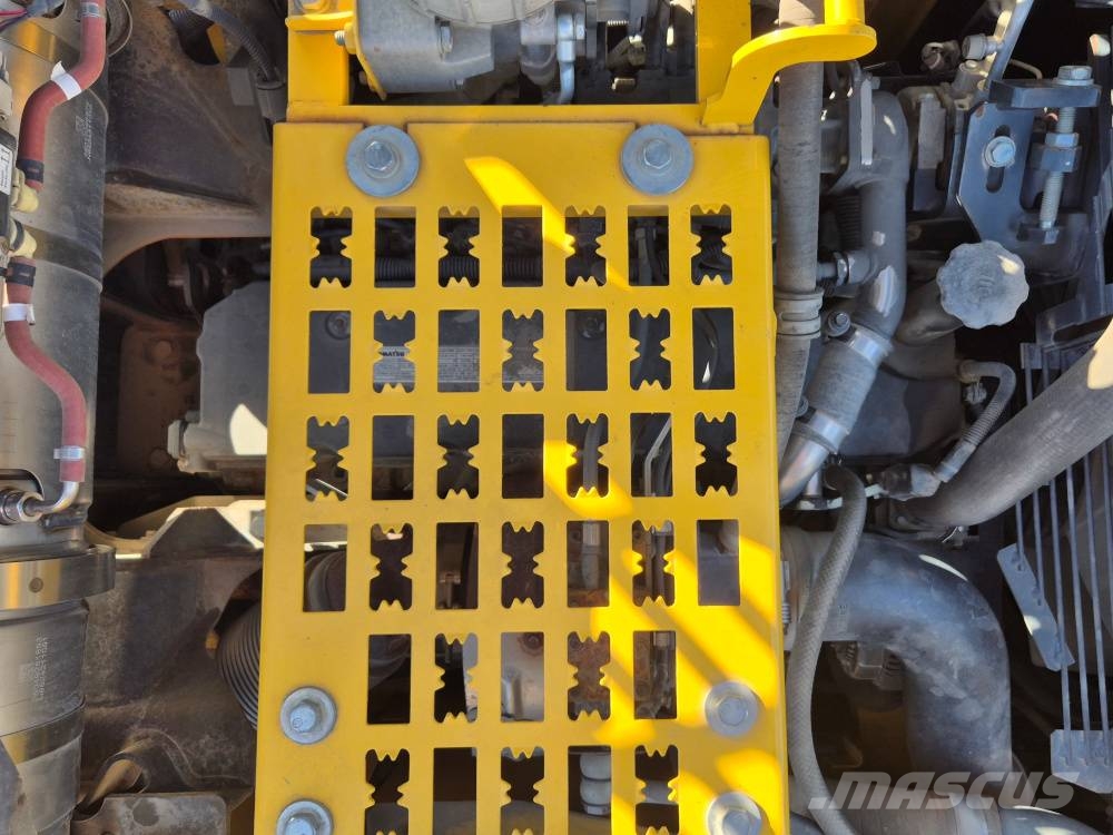 Komatsu PC 210 LC-10 Excavadoras de cadenas