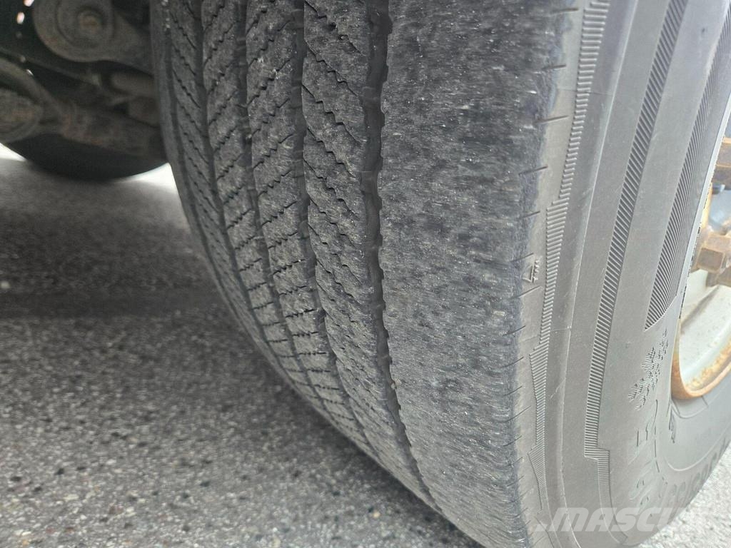 MAN TGX 26.460 6X2 + 2012 HFR TRAILER Caminhões com cortinas laterais