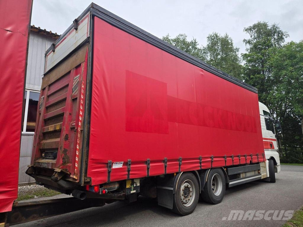 MAN TGX 26.460 6X2 + 2012 HFR TRAILER Caminhões com cortinas laterais