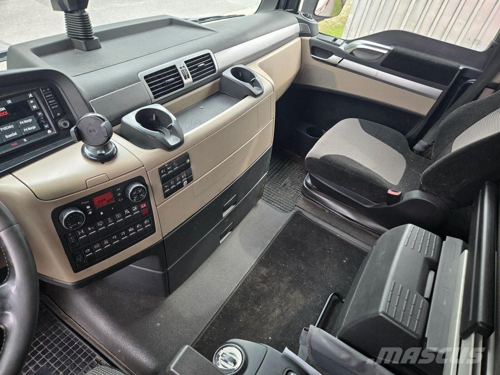 MAN TGX 26.460 6X2 + 2012 HFR TRAILER Caminhões com cortinas laterais