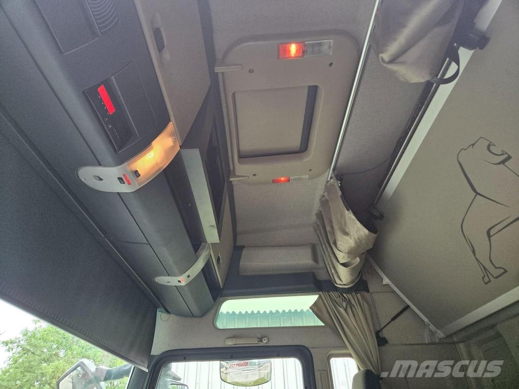 MAN TGX 26.460 6X2 + 2012 HFR TRAILER Caminhões com cortinas laterais