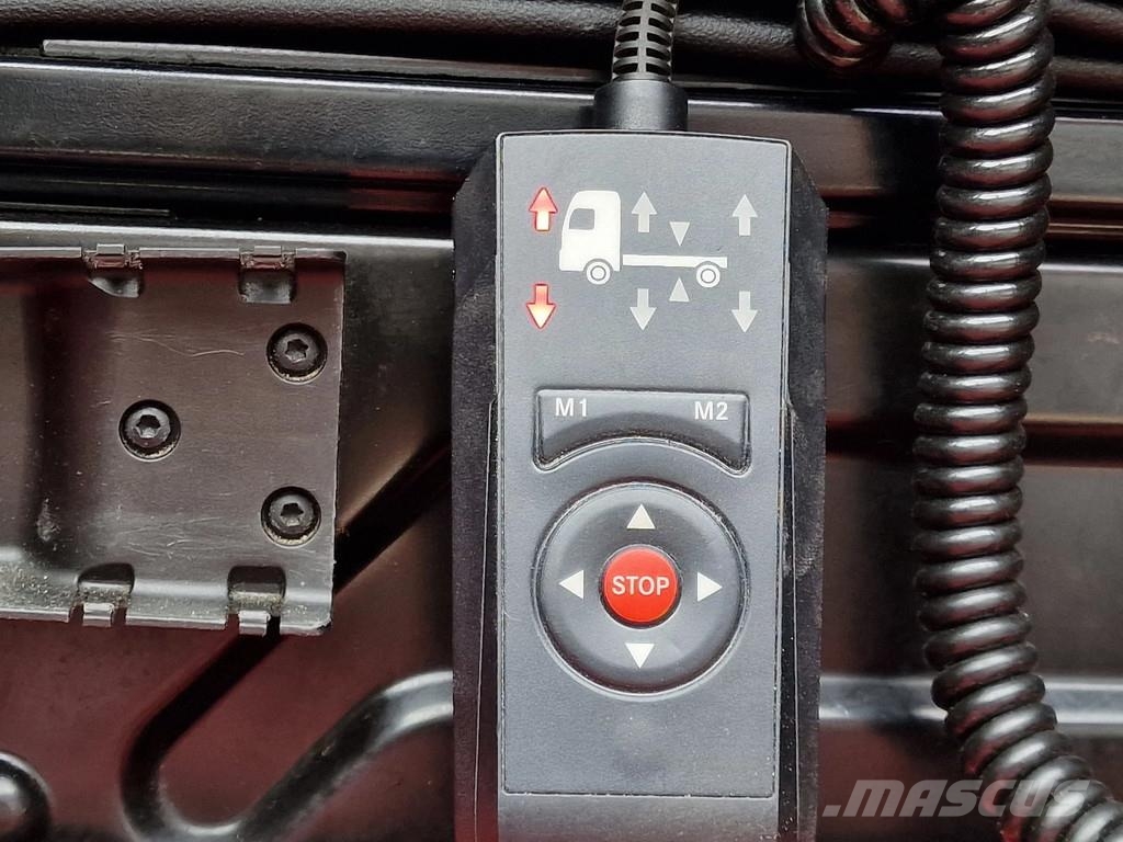 Mercedes-Benz Actros 2553 6x2 - Thermoking frigo - Loadlift + Na Isotermos y frigoríficos