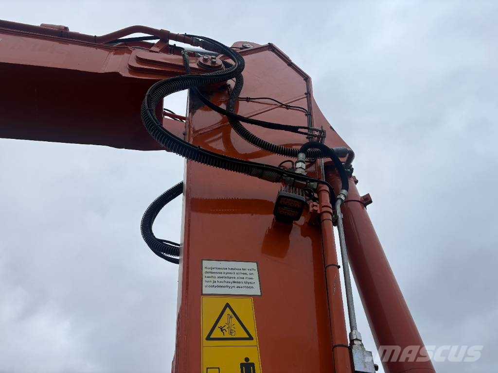Hitachi ZX300LC-7 Bageri guseničari