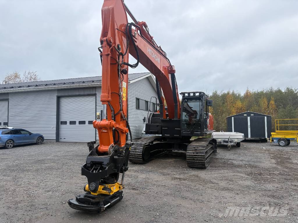Hitachi ZX300LC-7 Bageri guseničari