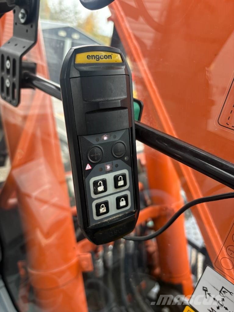 Hitachi ZX300LC-7 Bageri guseničari