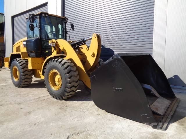 CAT 938M Колесни товарачи