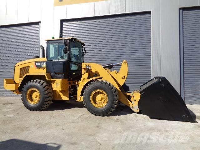 CAT 938M Колесни товарачи