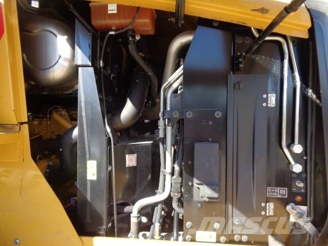 CAT 938M Колесни товарачи