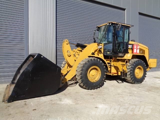 CAT 938M Колесни товарачи