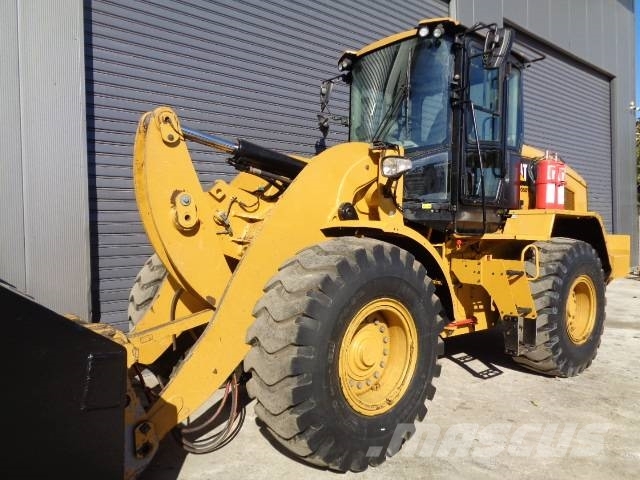 CAT 938M Колесни товарачи