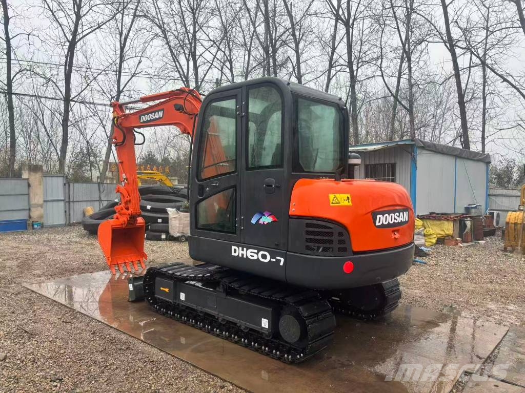 Doosan DH 60 Mini bageri < 7t