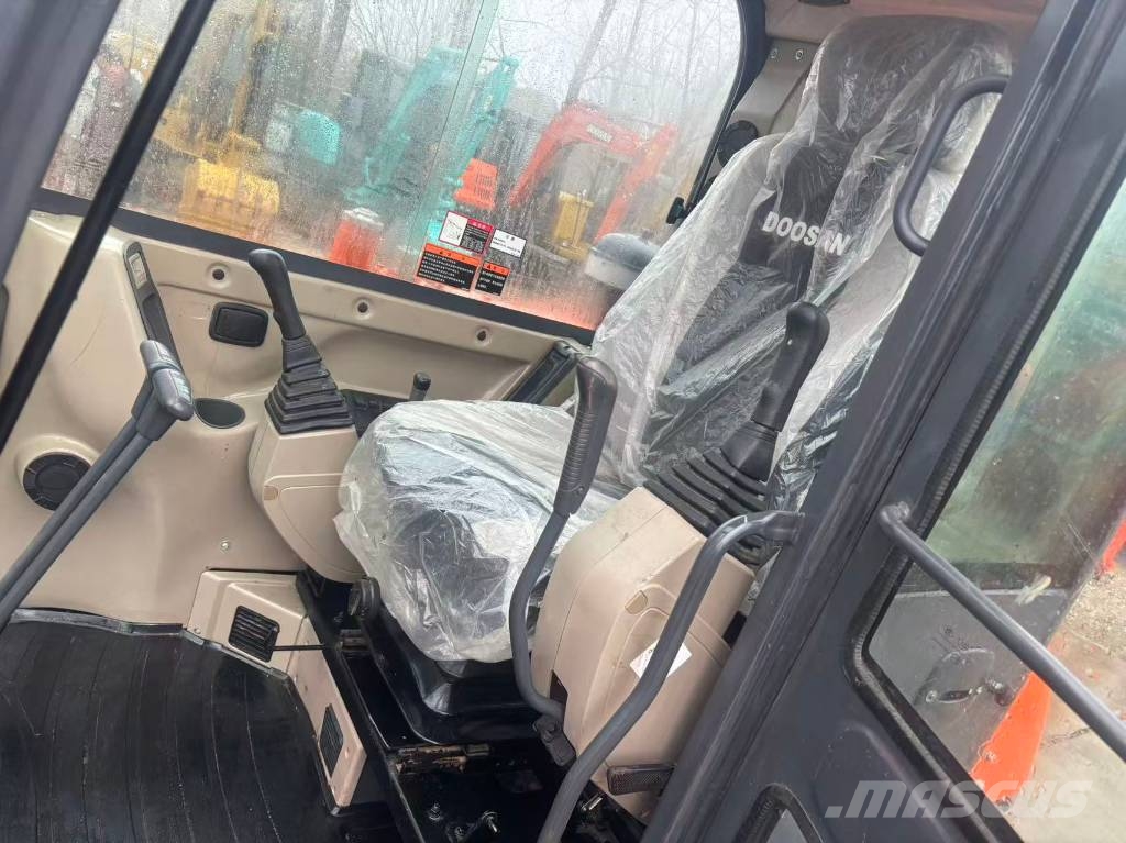 Doosan DH 60 Mini bageri < 7t