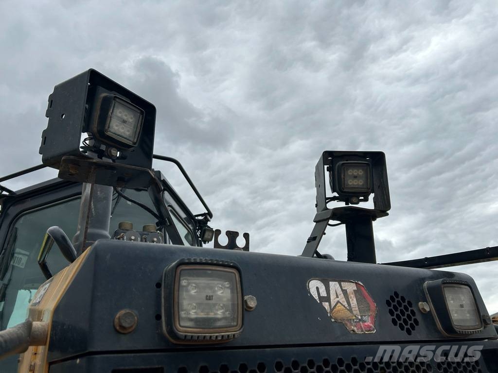 CAT D 5 LGP - 3D GPS, Folding VPAT 履帶推土機