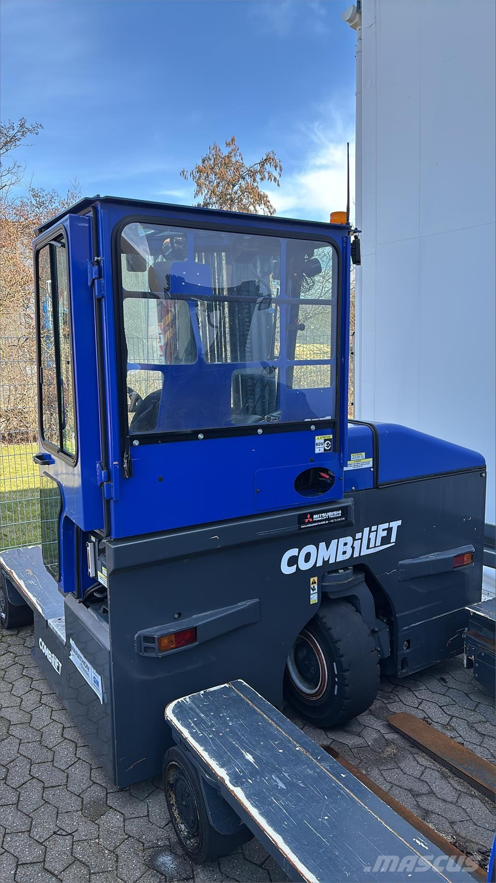 Combilift C4500E Nelitietrukit