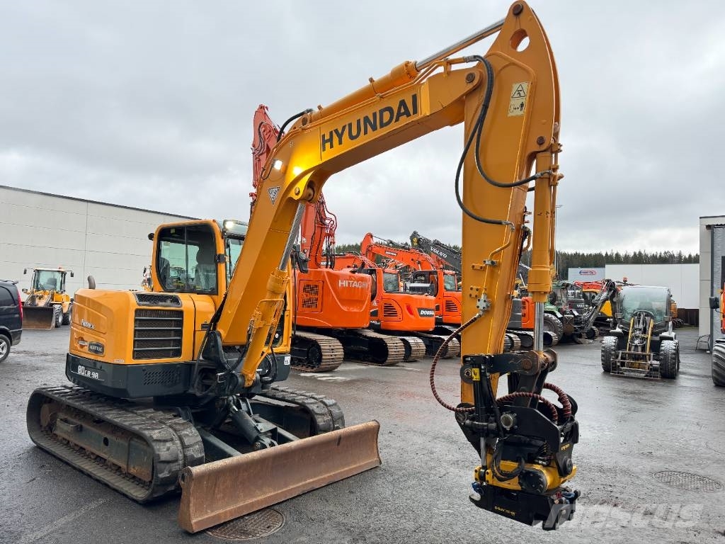 Hyundai R80CR-9A PYÖRITTÄJÄLLÄ Excavadoras 7t - 12t