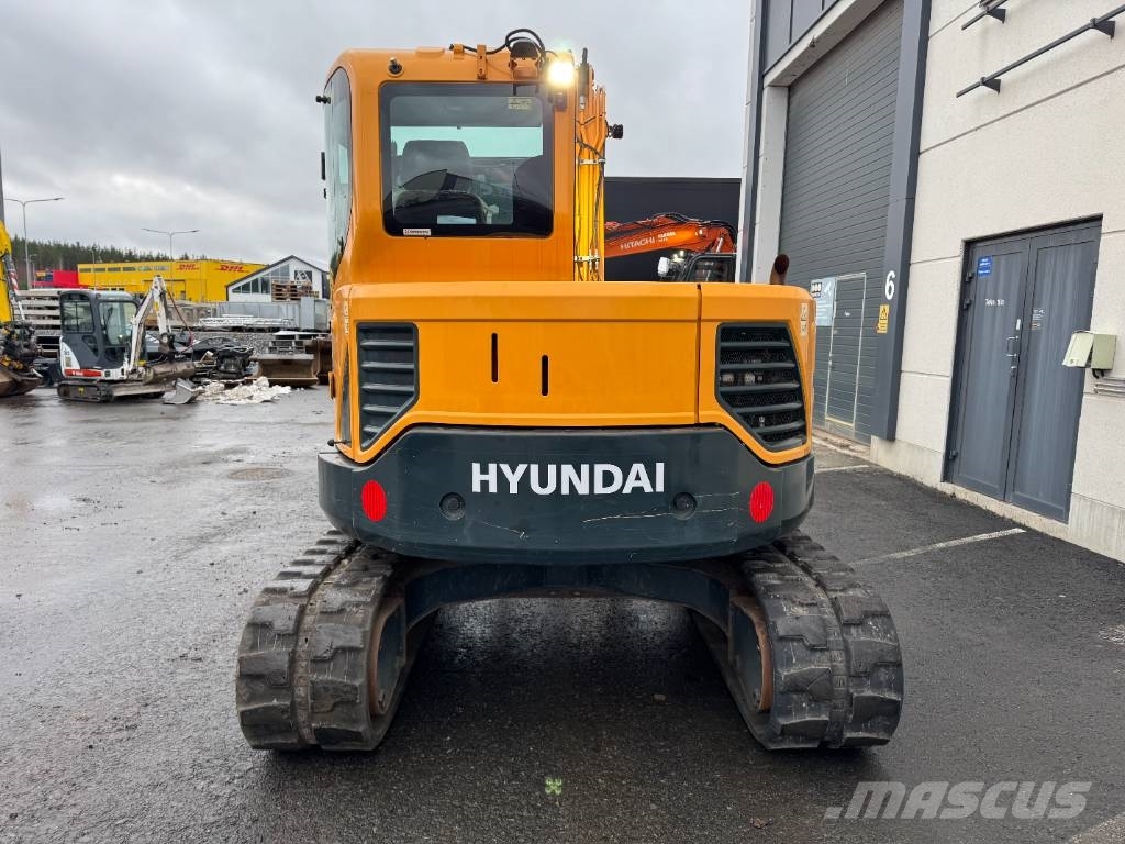 Hyundai R80CR-9A PYÖRITTÄJÄLLÄ Excavadoras 7t - 12t