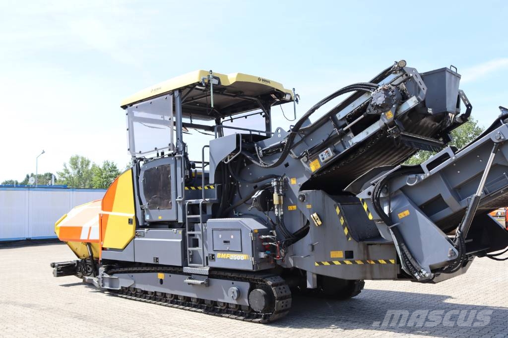 Bomag BMF 2500 S Asfaldilaoturid