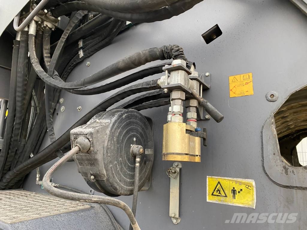 Bomag BMF 2500 S Asfaldilaoturid