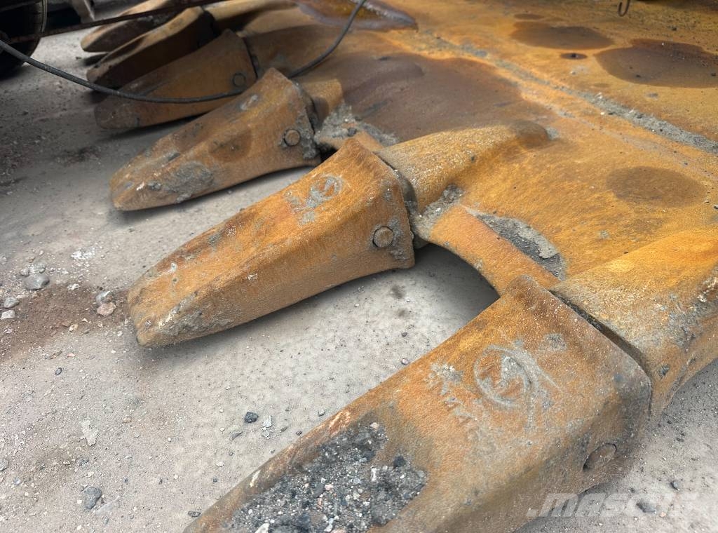 CAT 336 FL XE Gravemaskiner på larvebånd