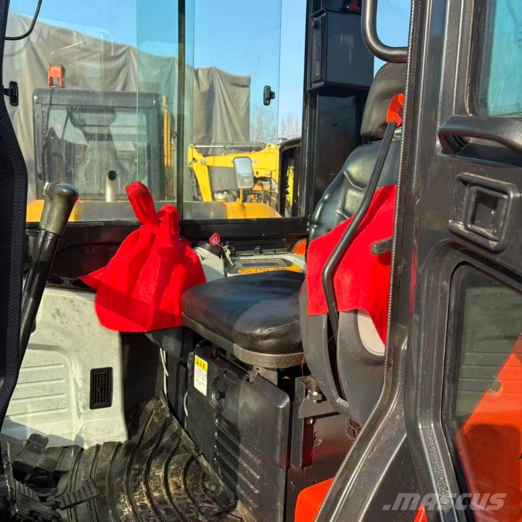 Kubota KX 155 Minigravere <7t