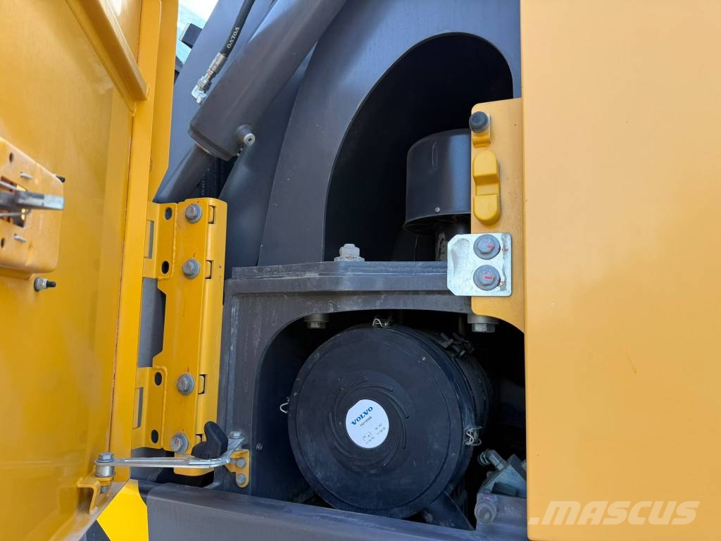 Volvo EW 240 E Hjulgrävare