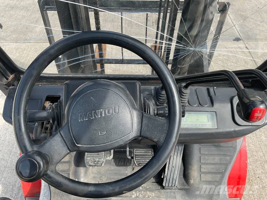 Manitou MI 25 Dieseltrukit