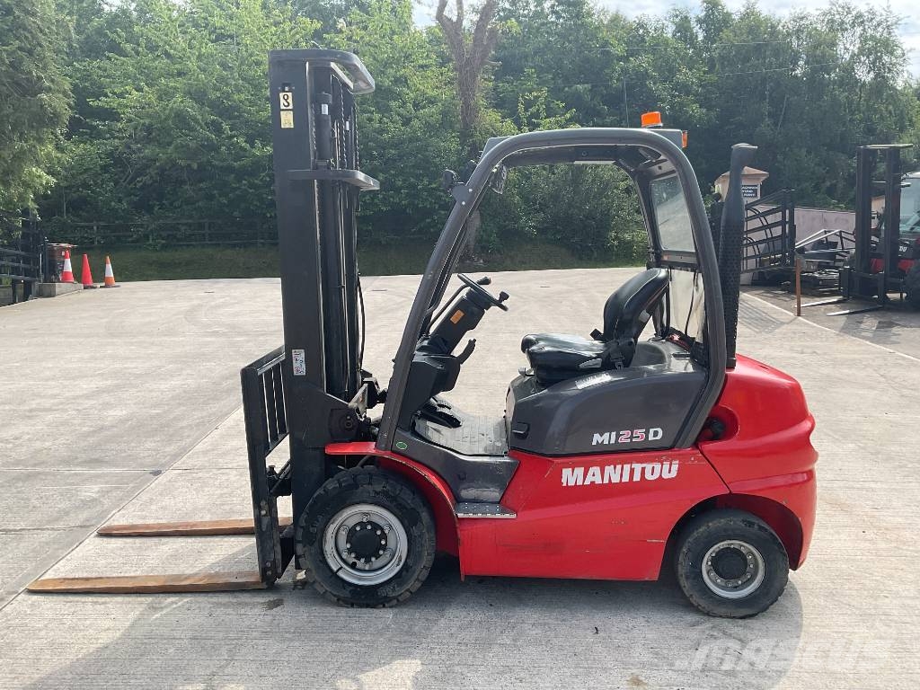 Manitou MI 25 Dieseltrukit