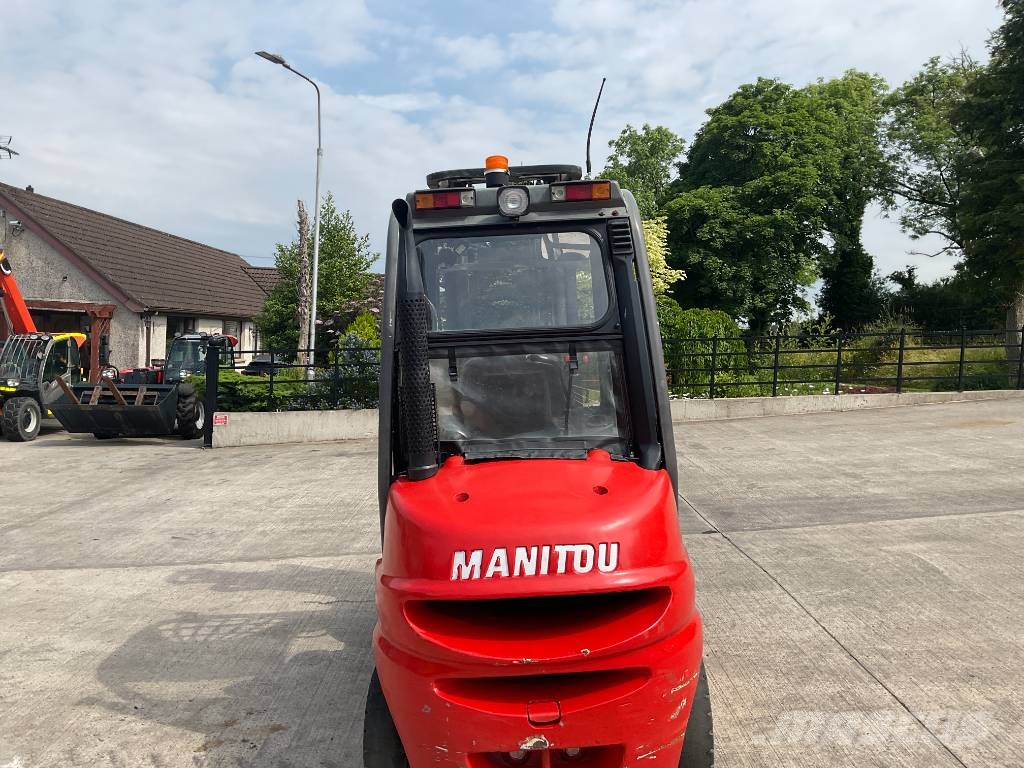 Manitou MI 25 Dieseltrukit