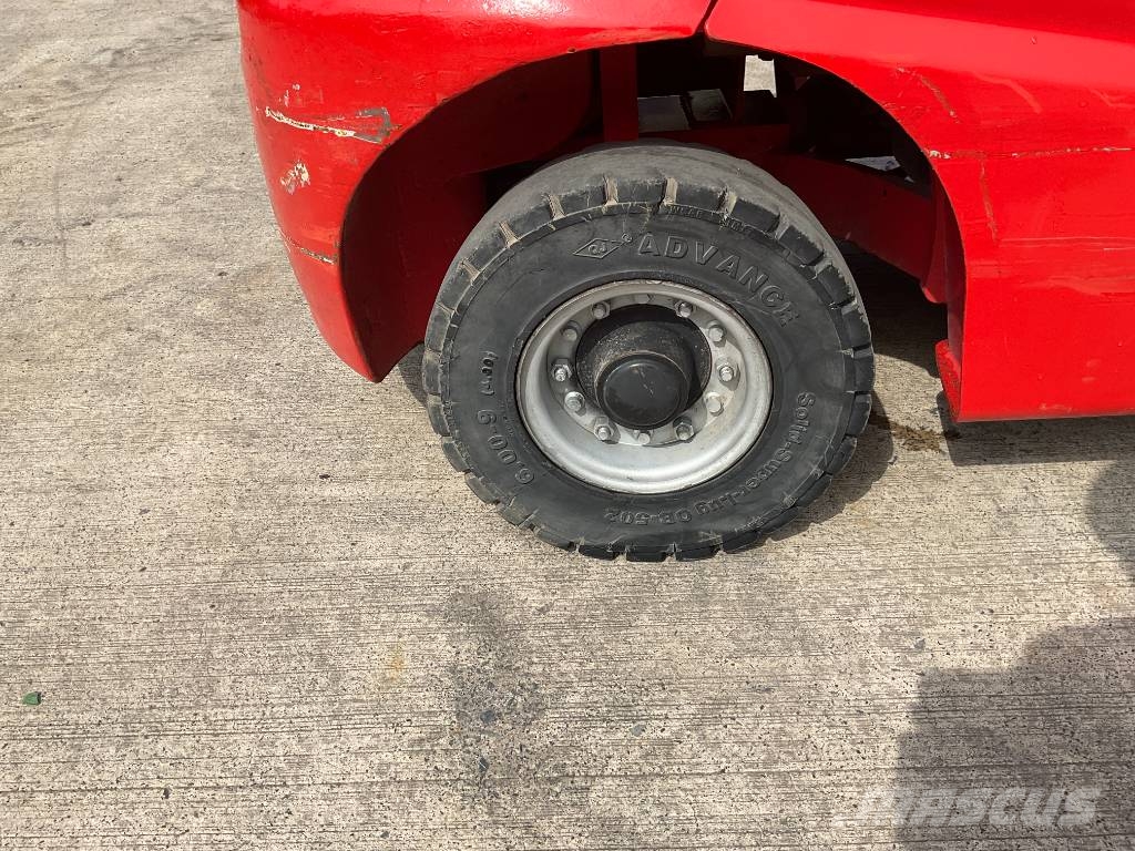 Manitou MI 25 Dieseltrukit