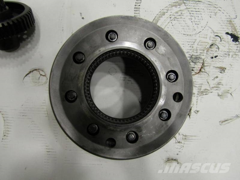 CAT M322C Front reduction Transmisija
