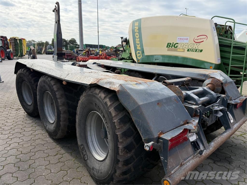  Sonstige RSM 30 Hakenlift ohne Mulde Egyéb mezőgazdasági gépek