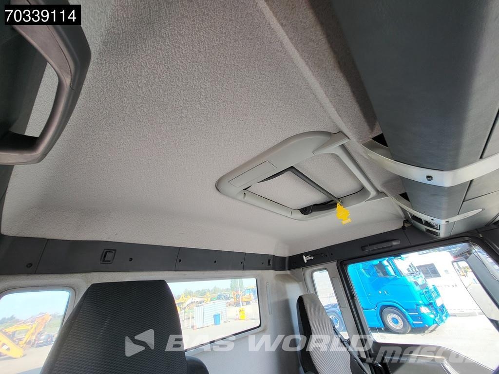 MAN TGS 35.400 8X4 NL-truck APK HYVA 26-60S Lift+steer Vrachtwagen met containersysteem