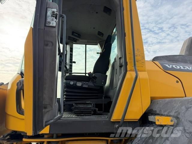 Volvo L 90 H Iekrāvēji uz riteņiem