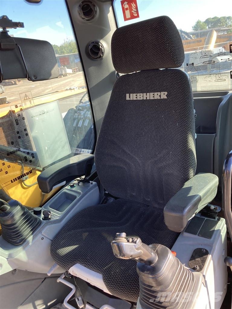 Liebherr R 920 Compact Litronic Гусеничні екскаватори