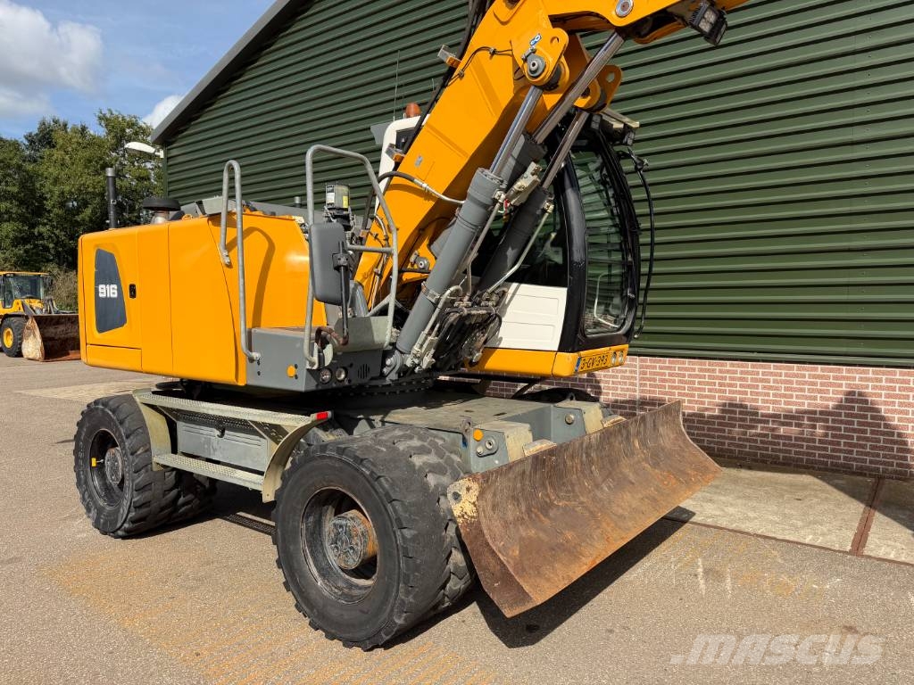 Liebherr A 916 Litronic حفارات بعجل