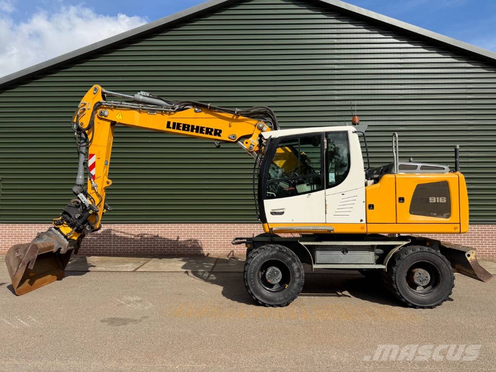 Liebherr A 916 Litronic حفارات بعجل