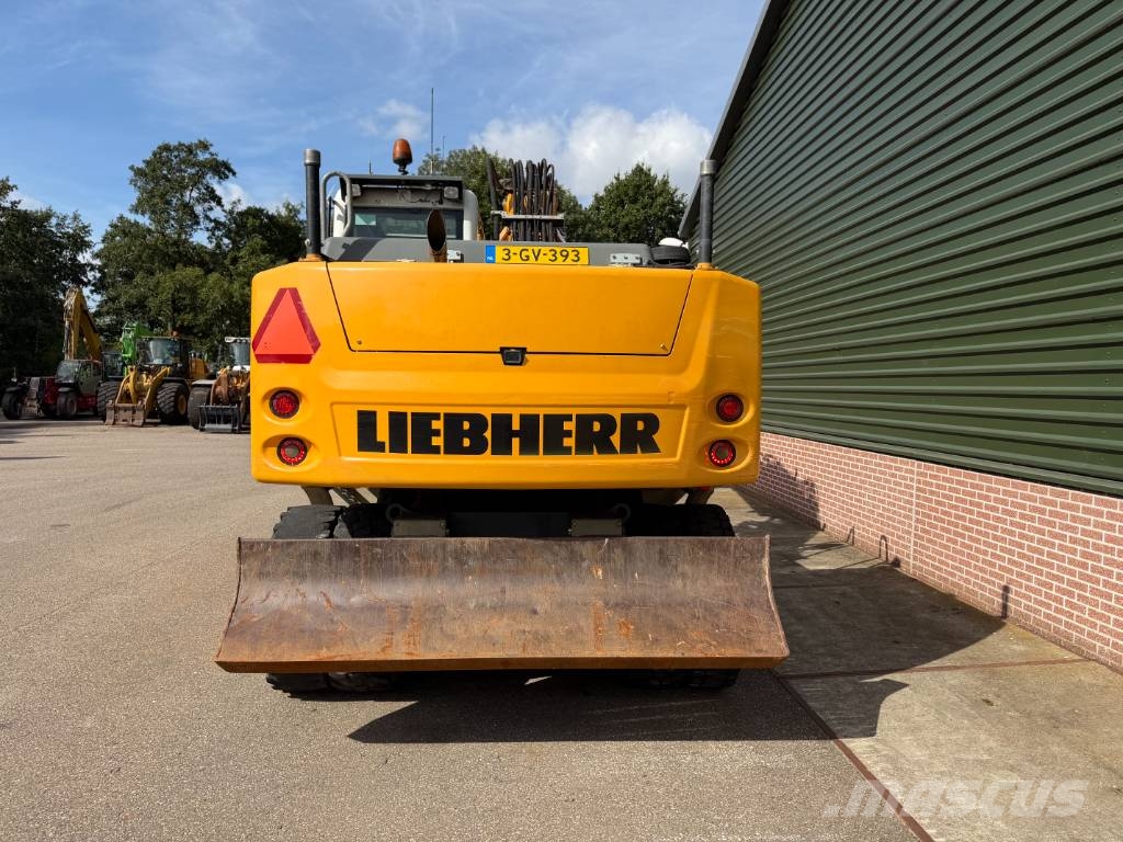 Liebherr A 916 Litronic حفارات بعجل
