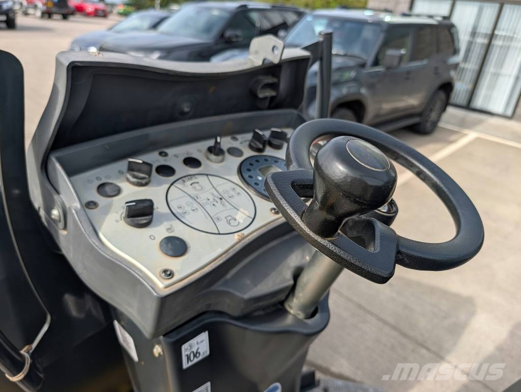 Bomag BW 120 AD-5 Rodillos de doble tambor
