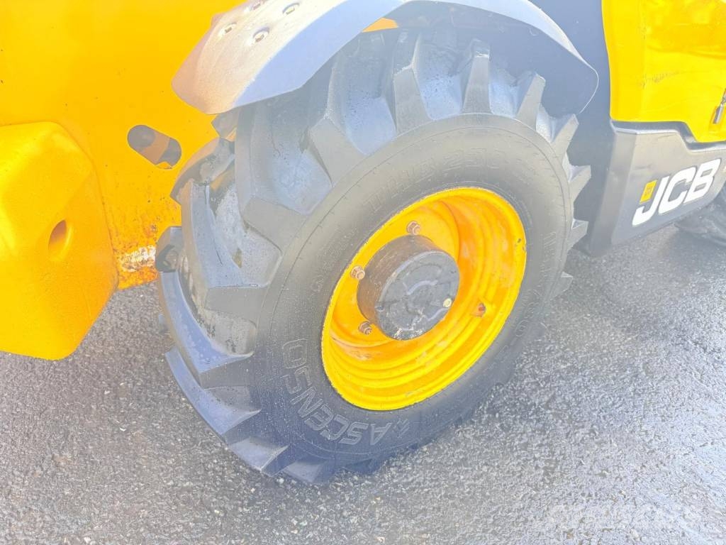 JCB 540-140 Teleskopiniai krautuvai