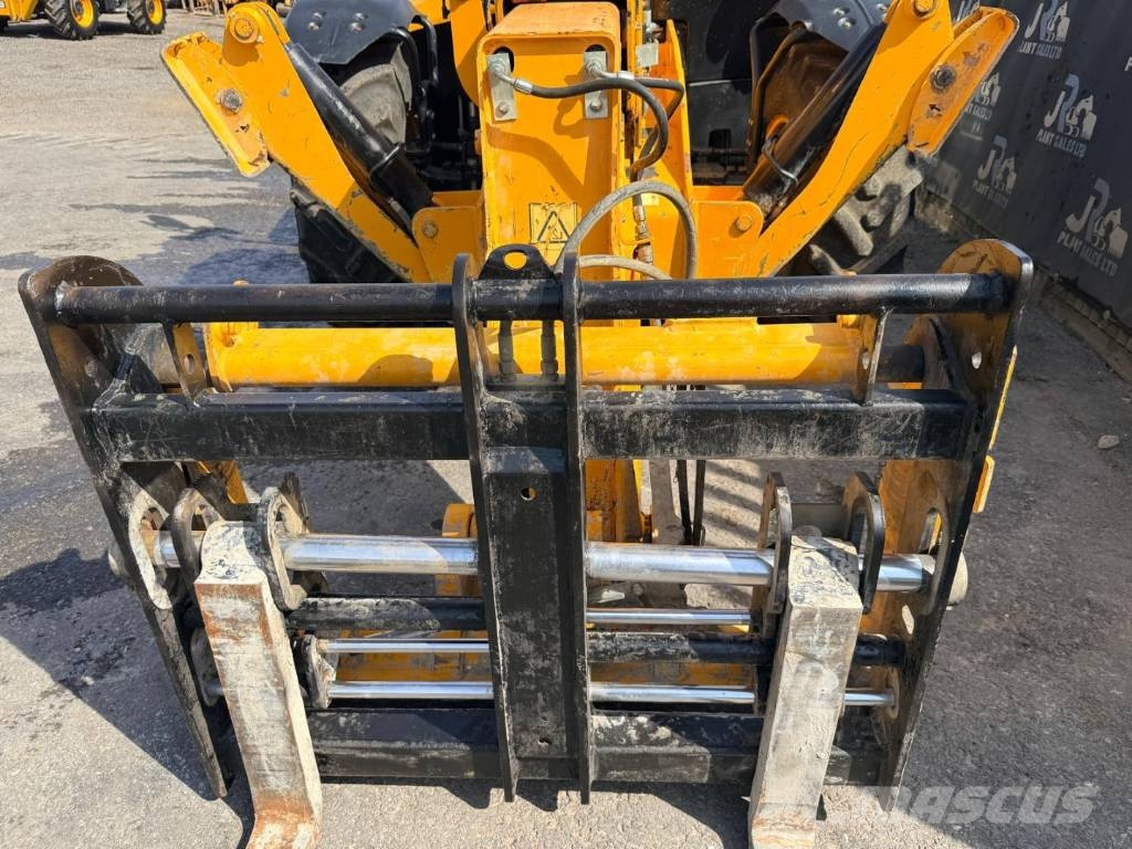 JCB 540-140 Teleskopiniai krautuvai