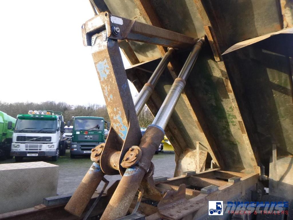 Mercedes-Benz Axor 3236 8x4 RHD tipper + Hiab 1283 DK-2 Duo رافعات صالحة لكل أنواع الطرق