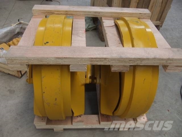 Komatsu D65A-8 front idler Getriebe