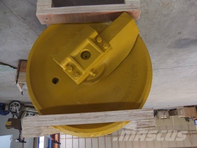 Komatsu D65A-8 front idler Getriebe