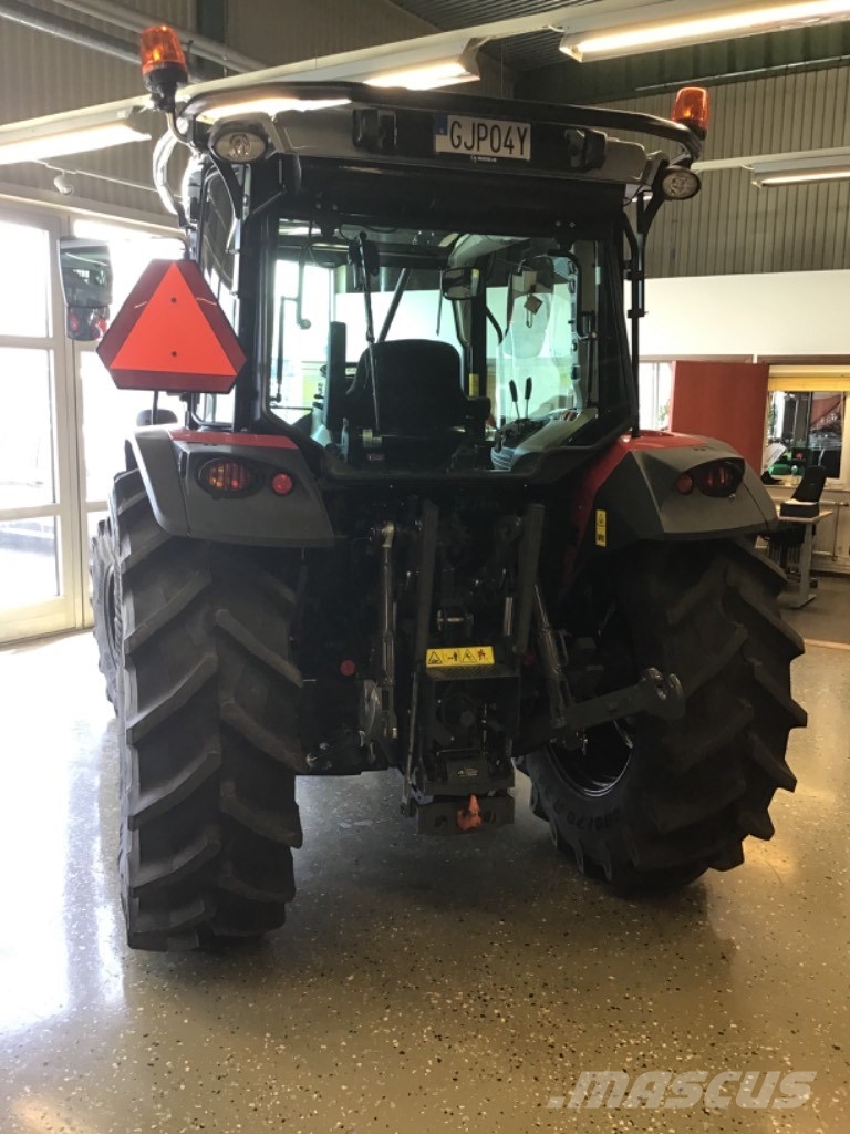 Massey Ferguson 4708 Traktorer