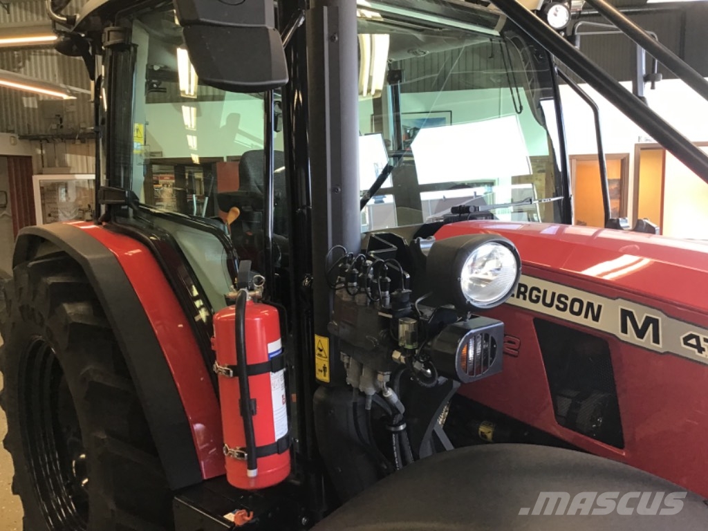 Massey Ferguson 4708 Traktorer