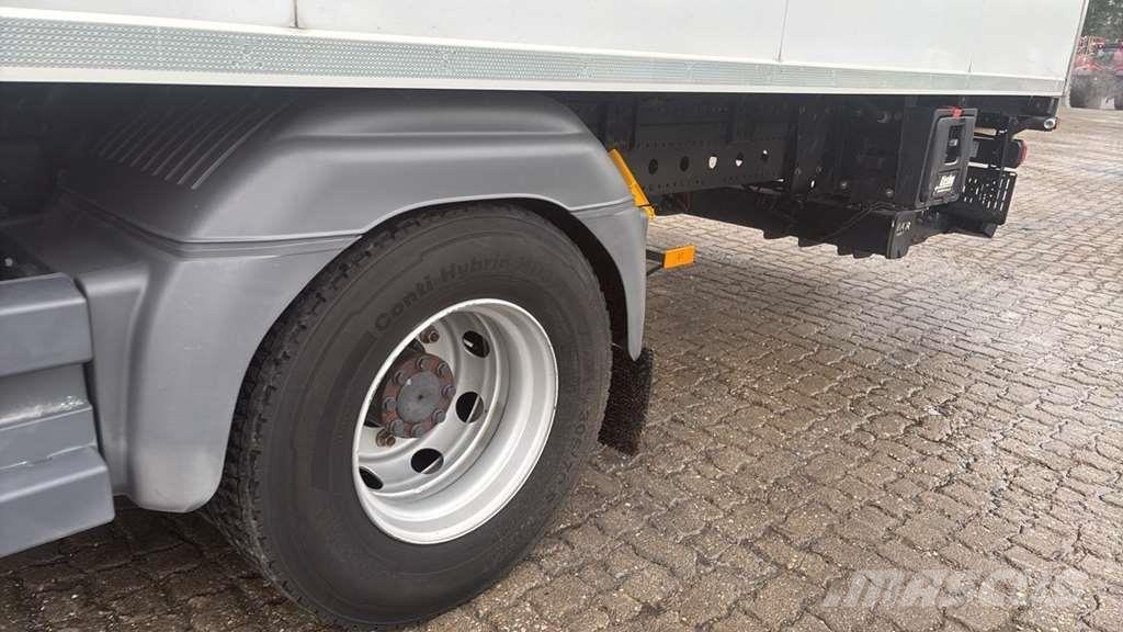 Mercedes-Benz 1527 0 Camiones chasis